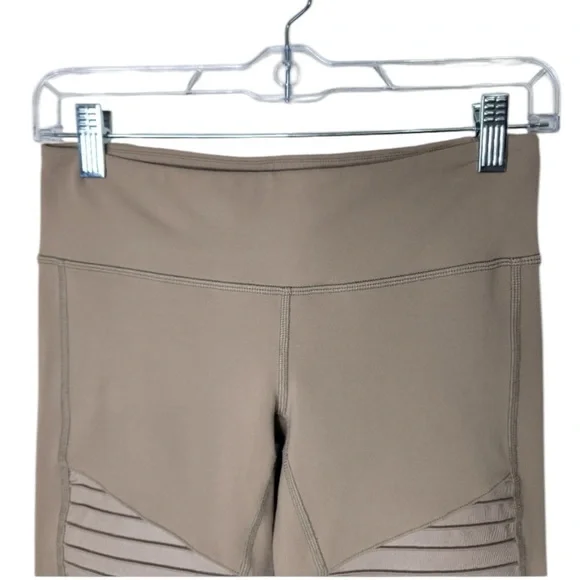 ALO moto leggings sz Medium - Picture 6 of 8